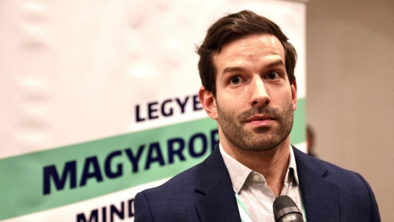 Bálint Botond: Az ügynökpárt(ok) végső búcsúja

Az ügynökpártok története nem csupán a politikai hatalomról, hanem a társadalmi dinamika mélyebb megértéséről is szól. Az elmúlt évtizedek során a manipuláció és a titkos információgyűjtés világában számos p