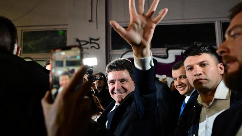 Románia megválasztott elnöke magyarul osztotta meg üzenetét: 