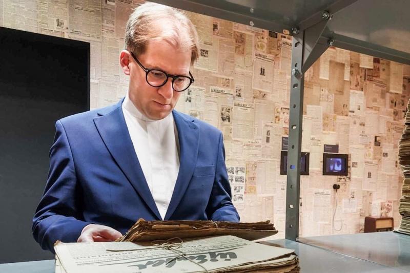 Németh Norbert, a korábbi szombathelyi plébános, úgy döntött, hogy elhagyja az egyházi pályafutását. Ezt követően Szijjártó Péter, a külügyminiszter, a londoni nagykövetség helyettes vezetőjének jelölte ki őt.