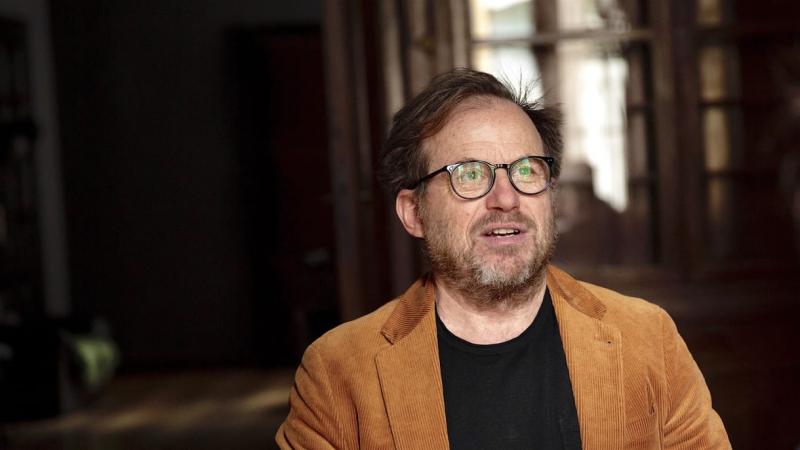 Salamon András: Az állami filmtámogatás demokratikus működése a politikai érdekek áldozatává lett

Az állami filmtámogatás rendszere, amely eredetileg a kulturális sokszínűség és a művészeti kifejezés támogatására hivatott, mára a politikai játszmák eszkö